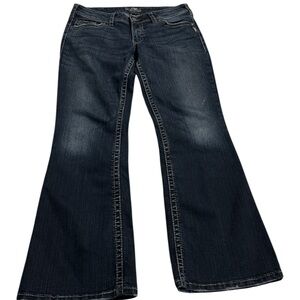 Silver Women's Blue Denim Medium Wash Flared Jeans Size 33 x 30